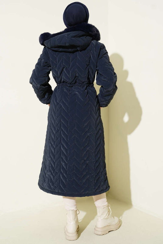 معطف مبطن مبطن بغطاء رأس متعرج كحلي