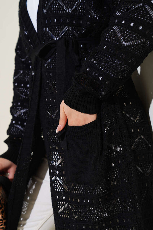 Cardigan en tricot noir à ceinture perforée à motif zigzag