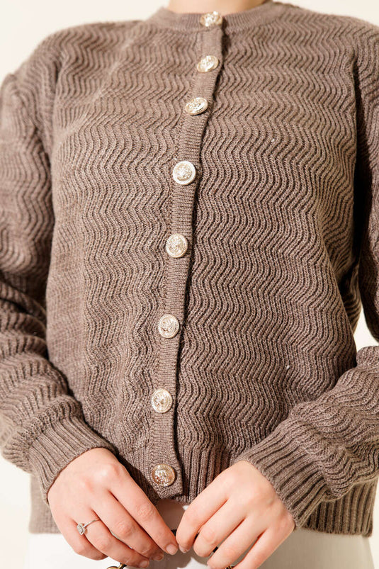 Cardigan lavorato a maglia con bottoni dorati e motivo a zigzag in visone