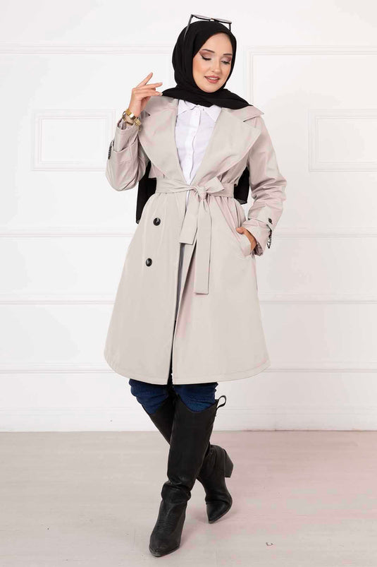 Pierre de tranchée doublée avec détail d'accessoire de chaîne