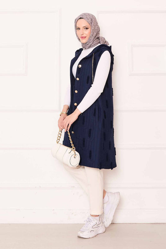 Gilet matelassé avec détails en chaîne et boutons, bleu marine