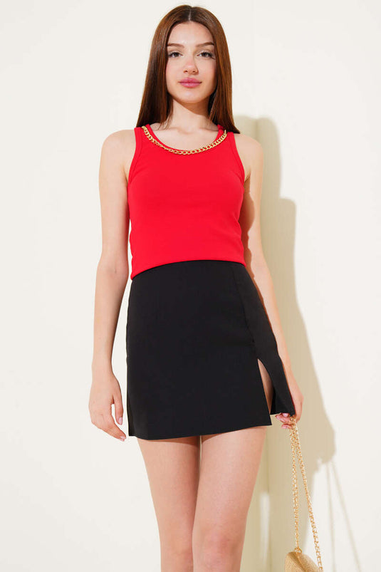 Dikke blouse met bandjes en kettingdetail in rood