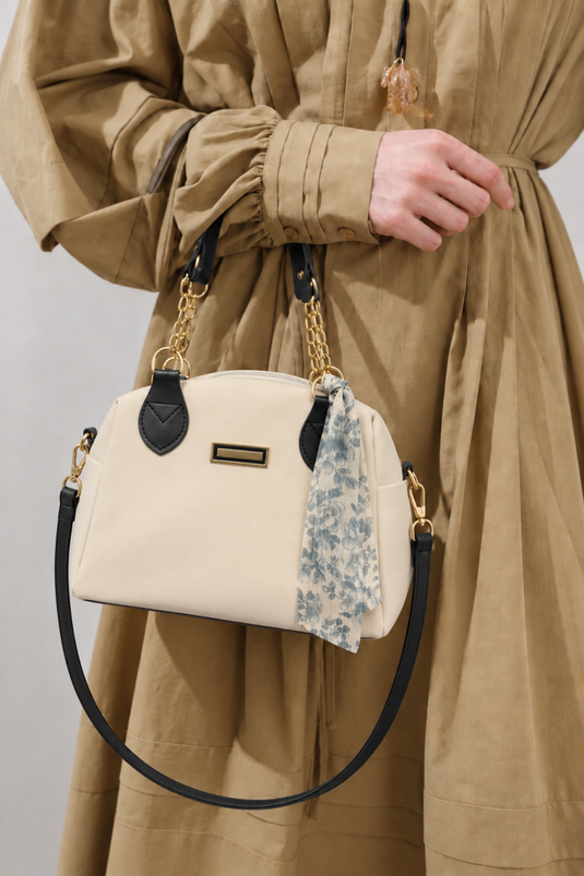 Cream Chain Handle Bag