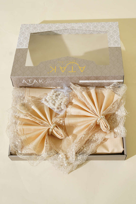 Service de table en dentelle 26 pièces Latte