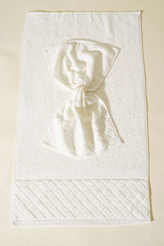 طقم مناشف مكون من قطعتين للأم وابنتها، لون بيج فاتح