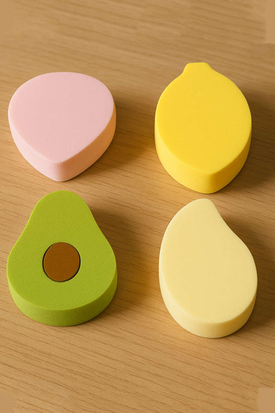 Assortiment de 4 éponges à maquillage en forme de fruits 1