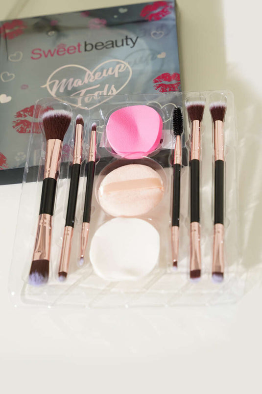 طقم فرش مكياج مكون من 6 قطع مع إسفنجة بودرة، أسود