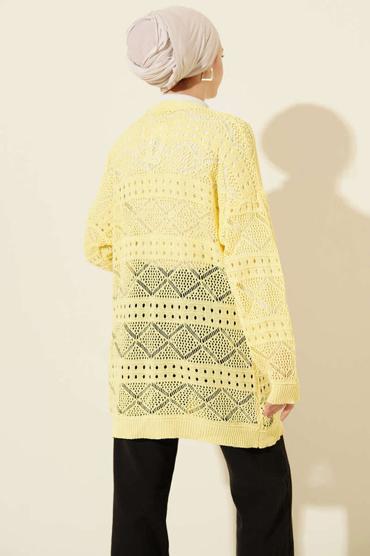 Cardigan en tricot ajouré à boutons en bois, jaune
