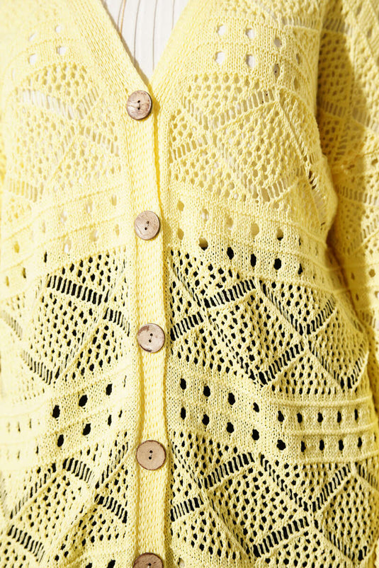 Cardigan en tricot ajouré à boutons en bois, jaune