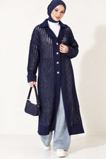 Gilet En Maille Bleu Avec Boutons Et Broderie