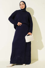 Ensemble deux pièces jupe ajourée et tricot, bleu marine
