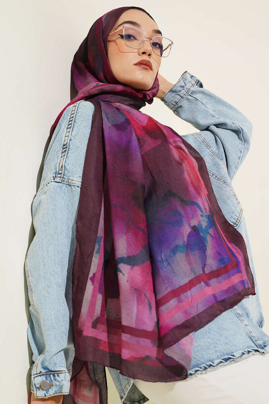 وشاح مخطط من سلسلة العنبر، بني داكن