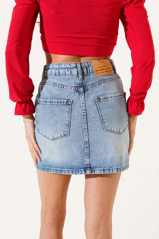 Mini-jupe en jean avec poches arrière couleur neige