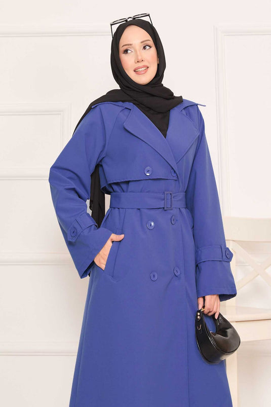 Trench-coat hijab indigo avec ceinture amovible et bouton au dos