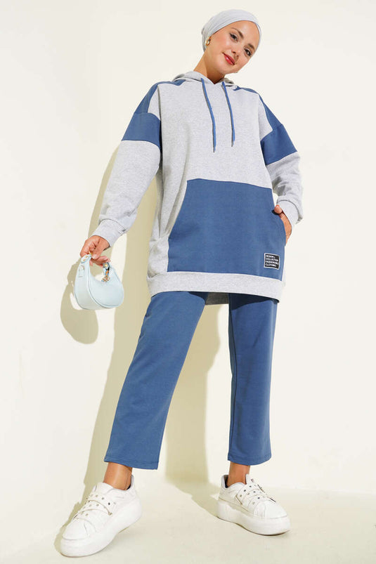 بدلة Emblem المكونة من قطعتين ذات غطاء رأس باللون النيلي