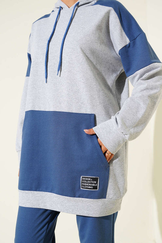 بدلة Emblem المكونة من قطعتين ذات غطاء رأس باللون النيلي