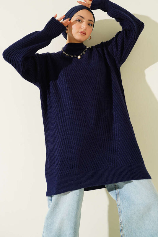 Tunique asymétrique en maille rayée en relief bleu marine