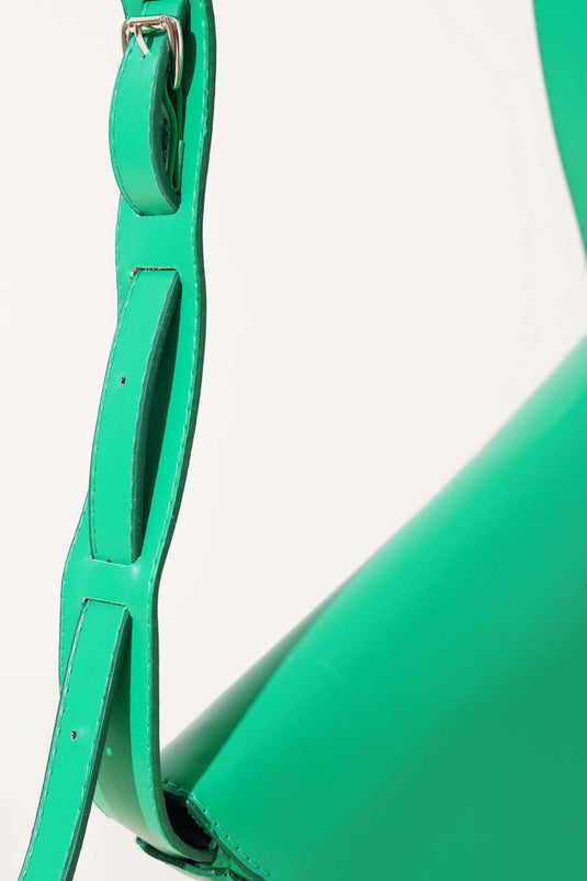 Asymmetrische Schultertasche Grün