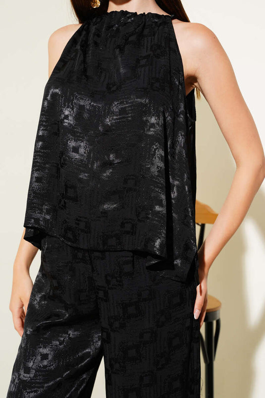 Ensemble deux pièces noir à bretelles en jacquard et bretelles