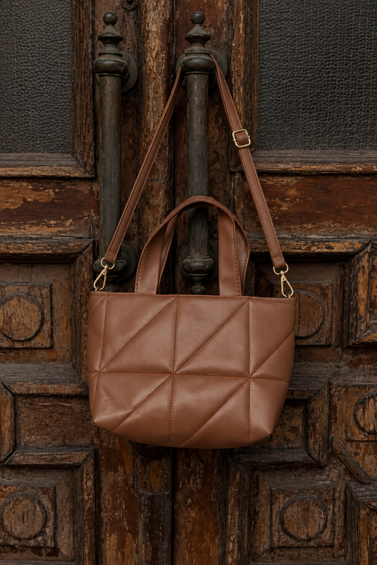 Ärmellose Steppertasche Sandfarben