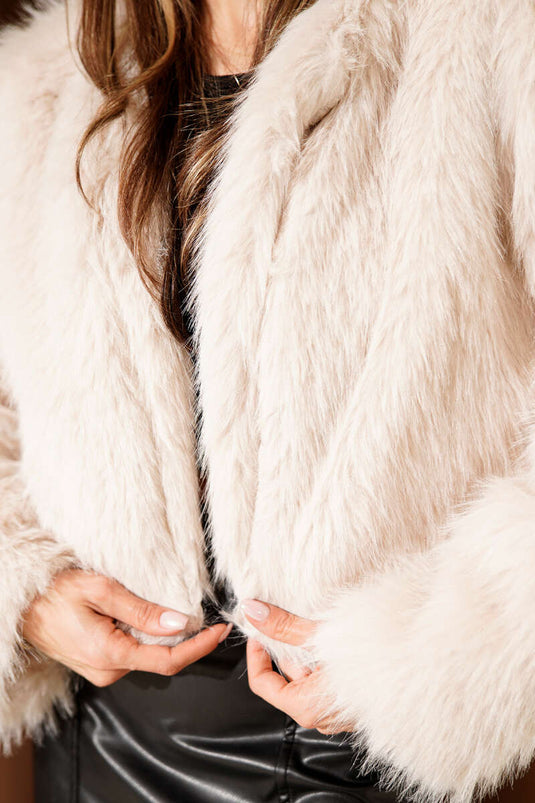 معطف قصير مبطن بالفرو، بيج