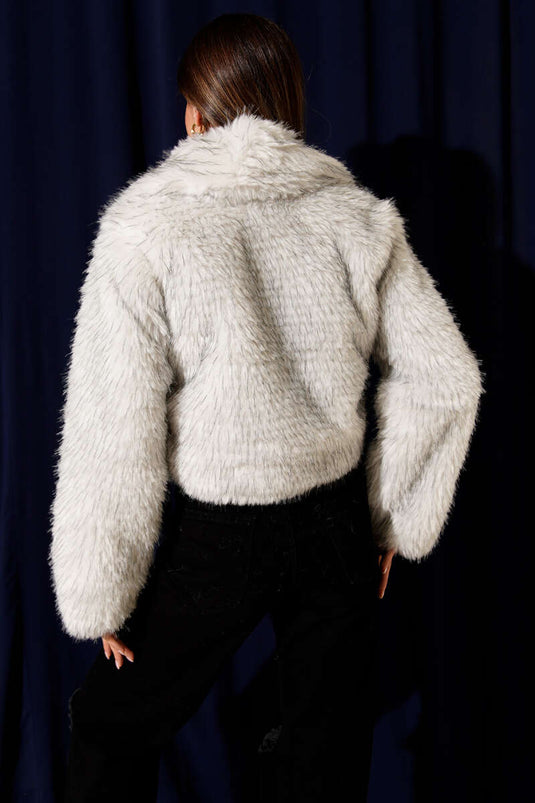 Astarlı Kruvaze Yaka Kürk Mont Ekru