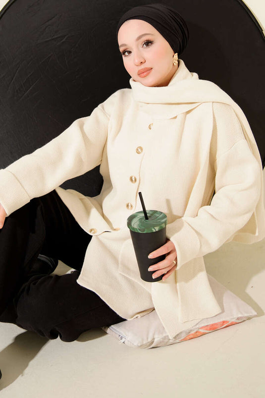 Atkılı Düğmeli Cepli Triko Hırka Bej