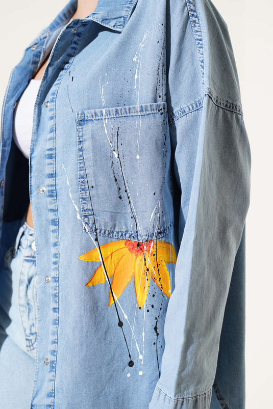 Jeanshemd mit Sonnenblumenmuster, blau