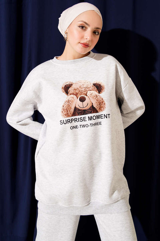 طقم قطعتين رمادي اللون بنقشة دببة تيدي، مصنوع من ثلاثة خيوط