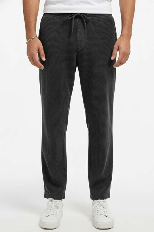 بنطلون رجالي أسود فضفاض من المخمل برباط