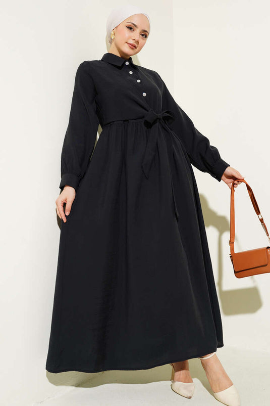 Kleid mit Knöpfen und Halbsteinen Schwarz