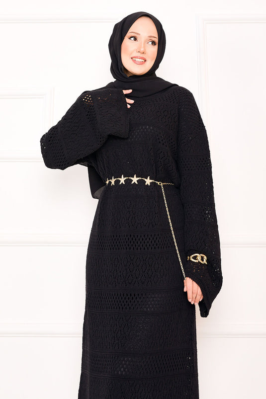 Robe noire en maille ajourée à motif baklava