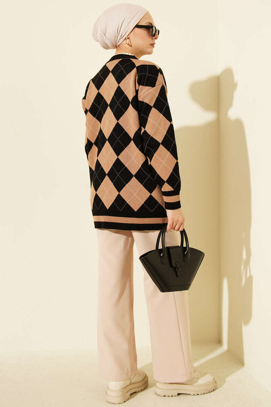 Baklava Pattern Buttoned Knit Cardigan Black