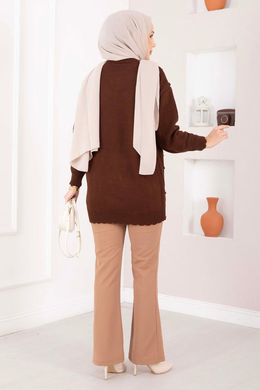 Baklava Desen Ponpon Detaylı Triko Kazak Kahve