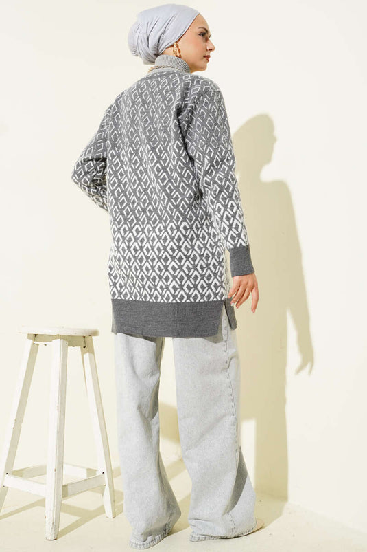 Diamond Pattern Bearded Buttoned Knitwear Cardigan in Smoke