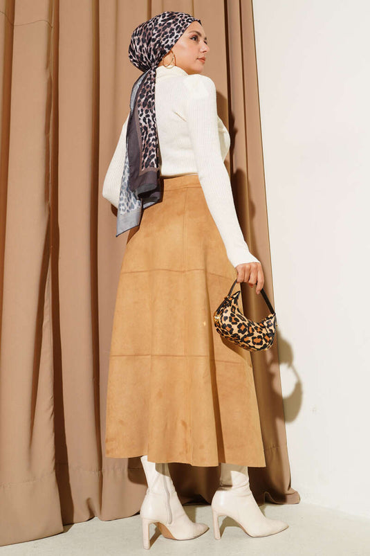 Turtleneck Finger-Tucked Knit Sweater Beige