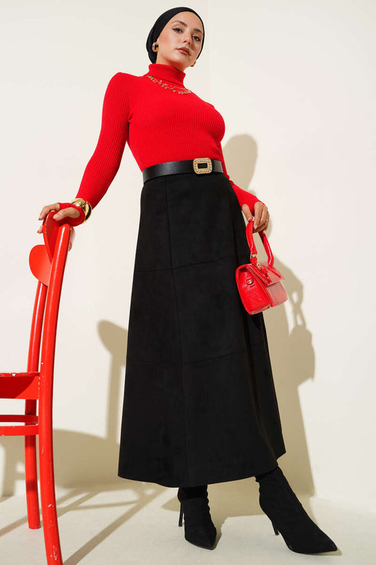 سترة محبوكة ذات ياقة مدورة مطوية باللون الأحمر