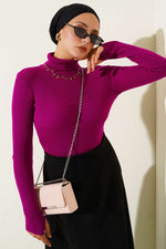 Pull En Tricot Sans Doigts À Col Roulé Violet