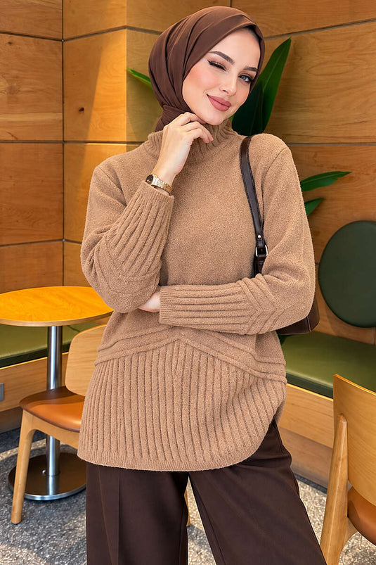 Tunique En Maille À Col Bateau Et Barbe Couleur Latte