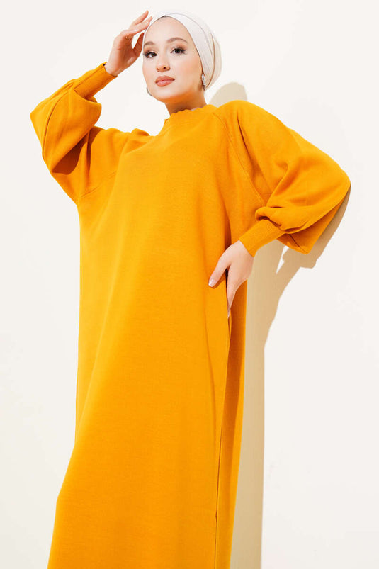 Robe en tricot à manches ballon moutarde