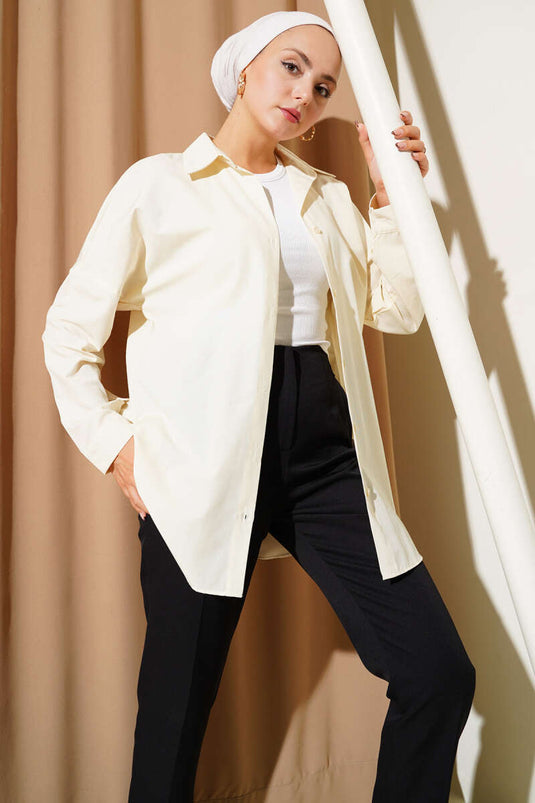 قميص أساسي بأزرار عند الكاحل بلون البيج