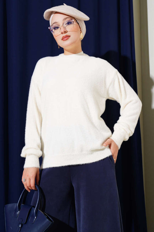 Basic Crew Neck Bearded Sweater Ecru