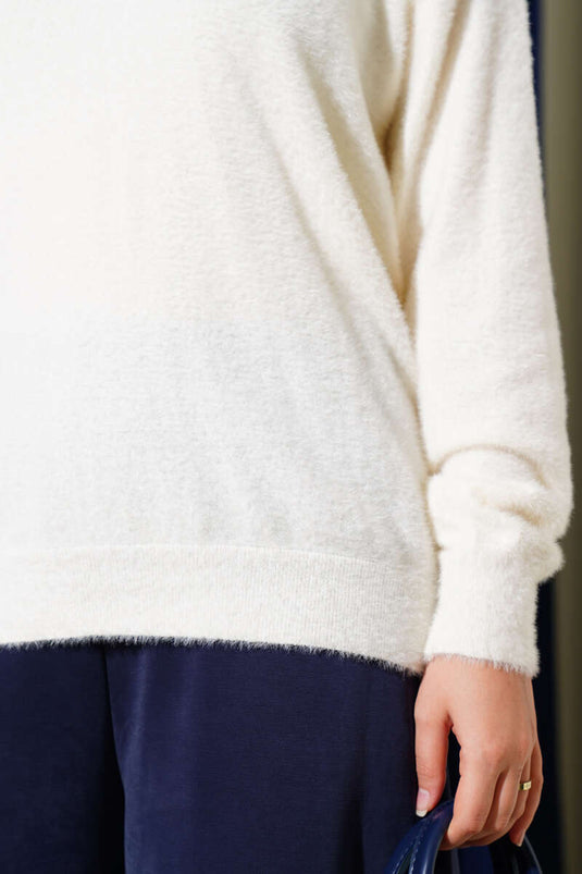 Basic Crew Neck Bearded Sweater Ecru