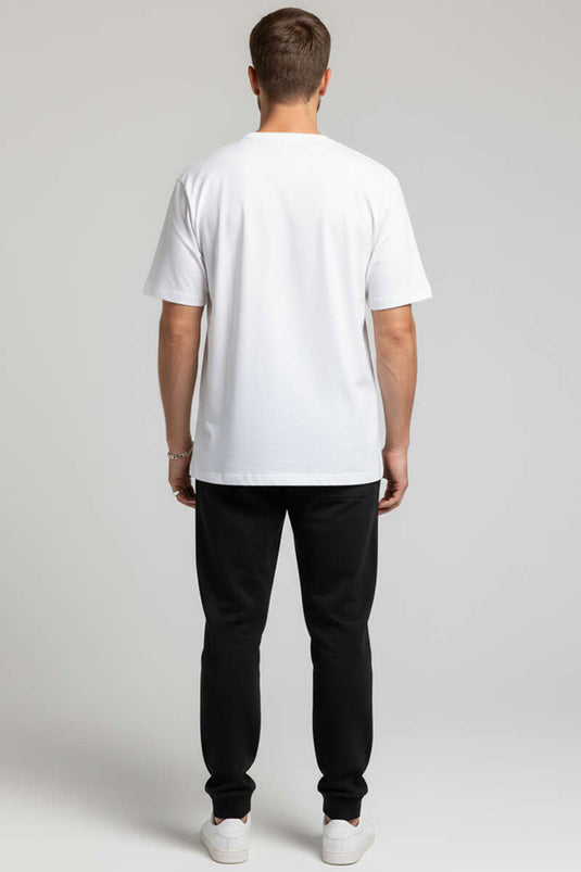 تيشيرت أبيض أساسي برقبة دائرية