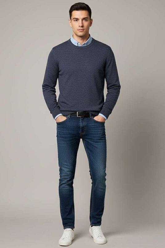 كنزة رجالية أساسية محبوكة برقبة دائرية، لون نيلي