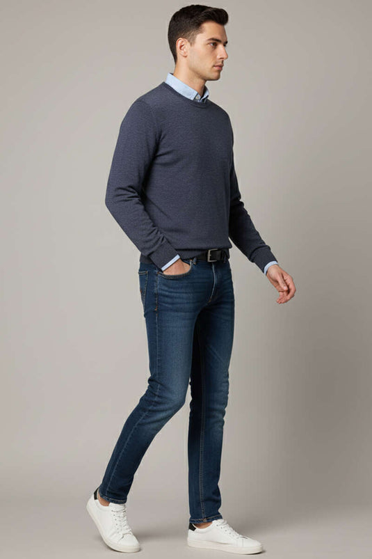 كنزة رجالية أساسية محبوكة برقبة دائرية، لون نيلي