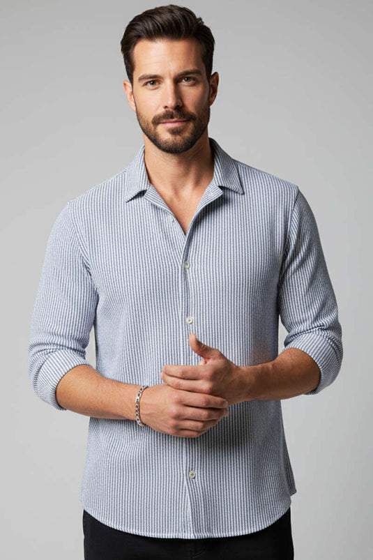 قميص رجالي مخطط أساسي بلون النيلي