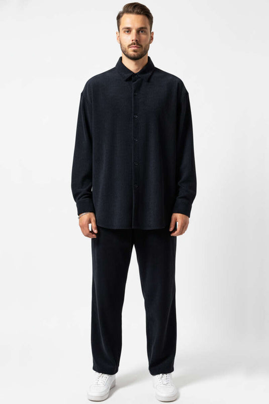 Chemise noire basique en velours pour homme