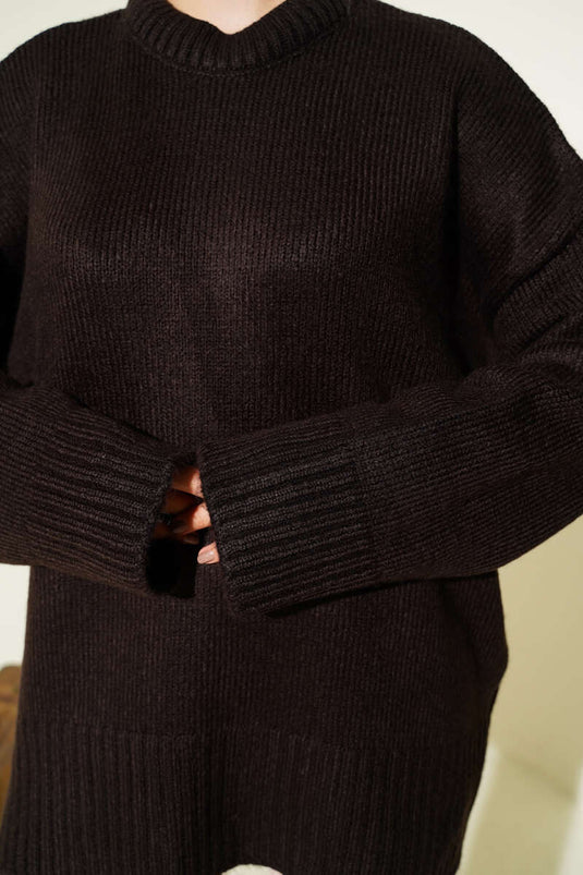 Tunique basique surdimensionnée en tricot marron amer