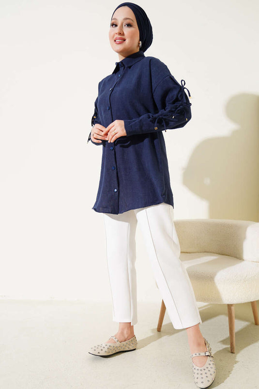 Chemise à manches à nœud papillon en batik bleu marine